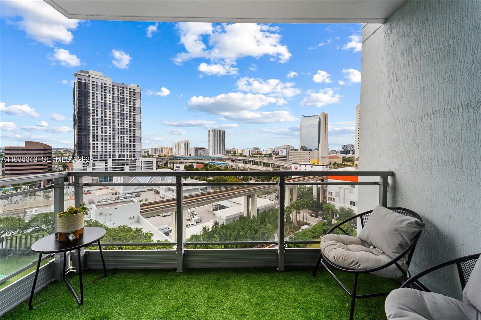 IVY CONDO - Residential Lease