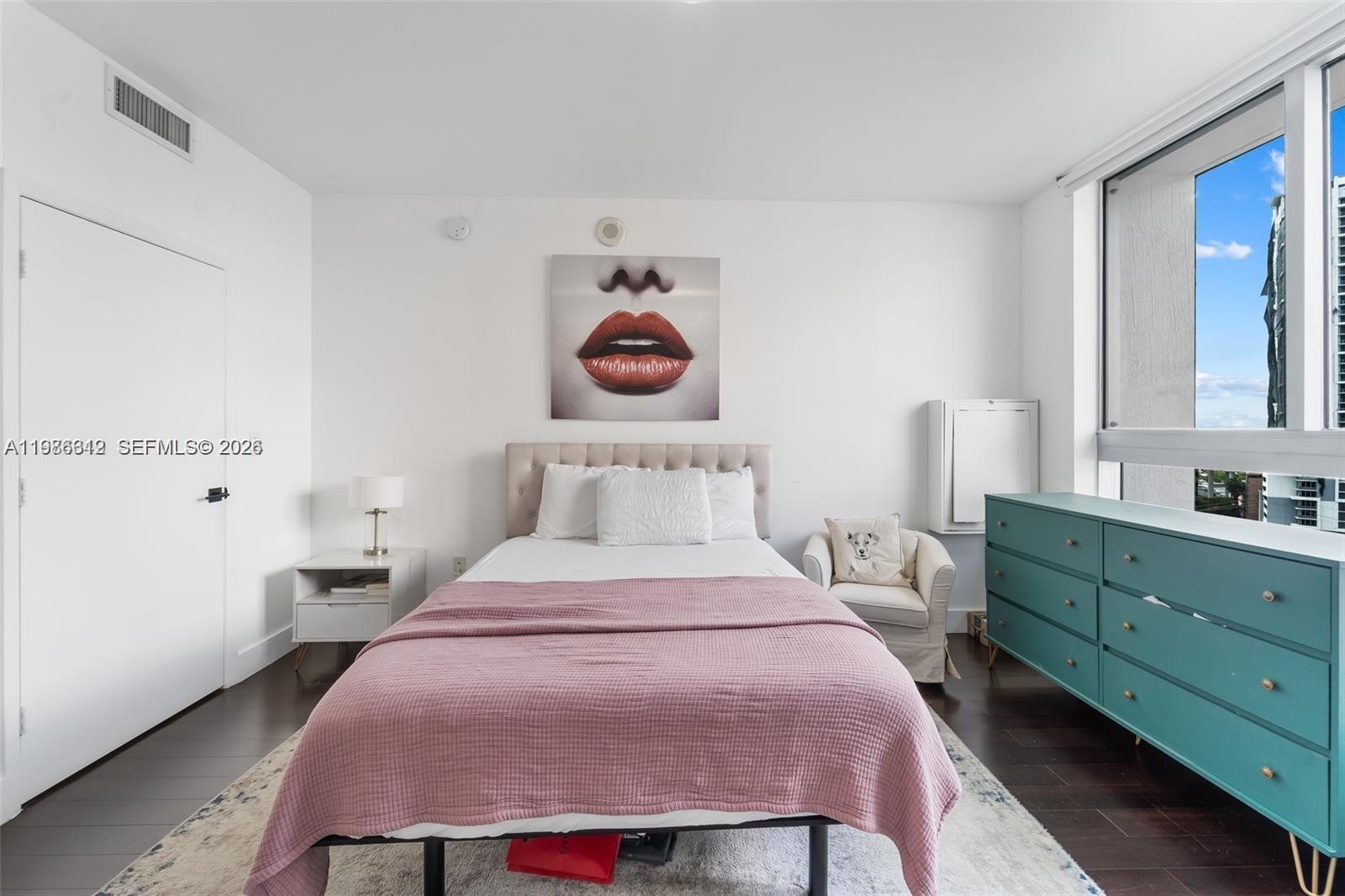 IVY CONDO - Residential Lease