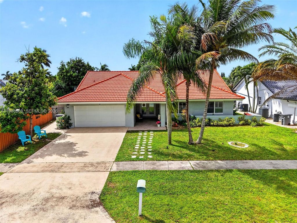 Photo of 9592 Majestic Way, Boynton Beach, FL 33437 (MLS # A11998689)