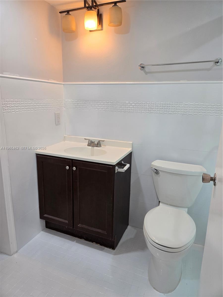 BAHAMA VILLAGE CONDO - Residential