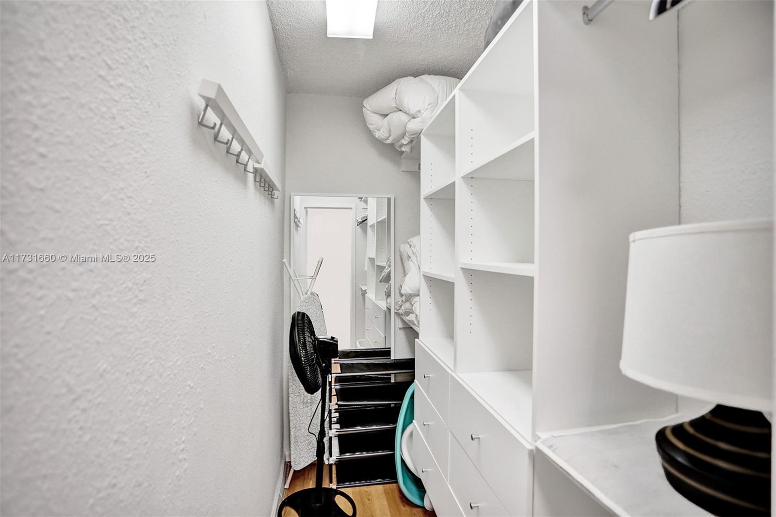 WAVE CONDO - Residential Lease