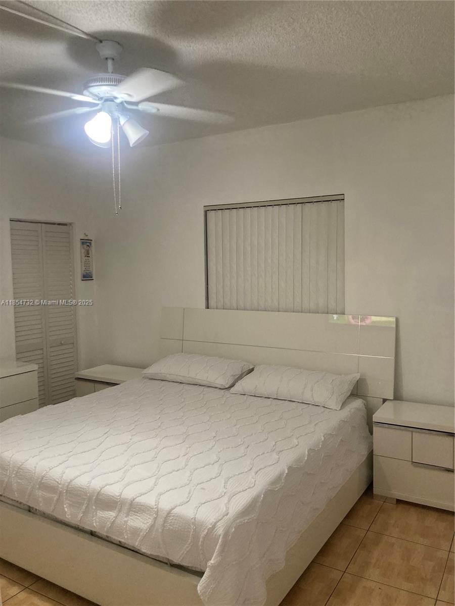 VALENCIA CONDO - Residential