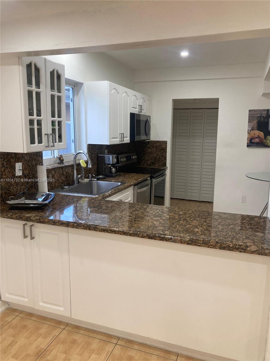 VALENCIA CONDO - Residential