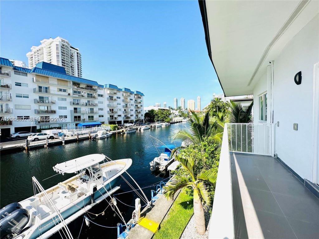 EASTERN SHORES 2ND ADDN - Residential