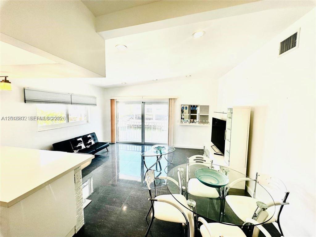 EASTERN SHORES 2ND ADDN - Residential