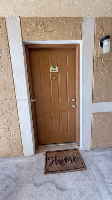PALMS OF PEMBROKE CONDO - Residential Lease