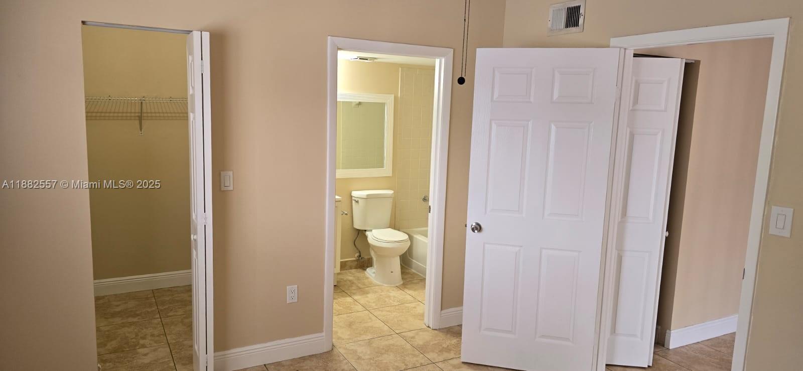 PALMS OF PEMBROKE CONDO - Residential Lease