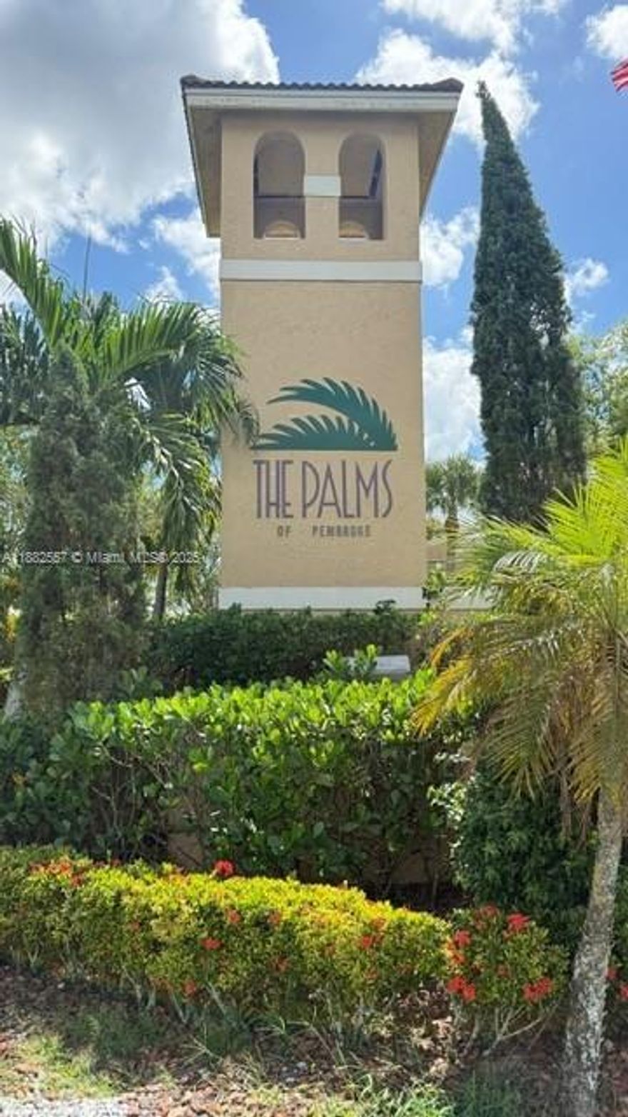 Beautiful and spacious 2 bedrooms and 2 bathrooms unit in the heart of Pembroke Pines. The property is located inside THE PALMS AT PEMBROKE CONDO; also features a large kitchen with granite counter tops and stainless steel appliances, walking closet, laundry, balcony, ceiling fans, living/dining room. The community offers amenities such as: pool, tennis courts, jacuzzi, exercise room and club house. Centrally located close to major highways, pembroke pines police, schools, shopping and entertainment.