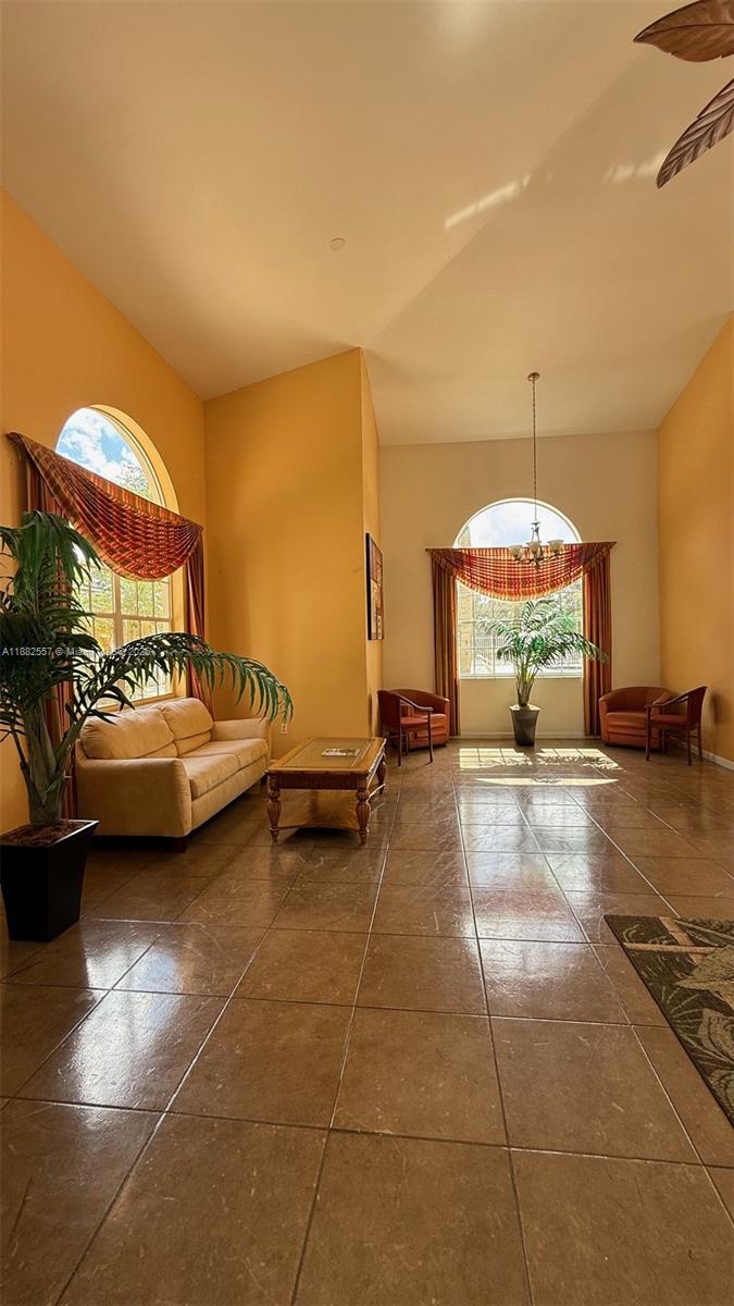 PALMS OF PEMBROKE CONDO - Residential Lease