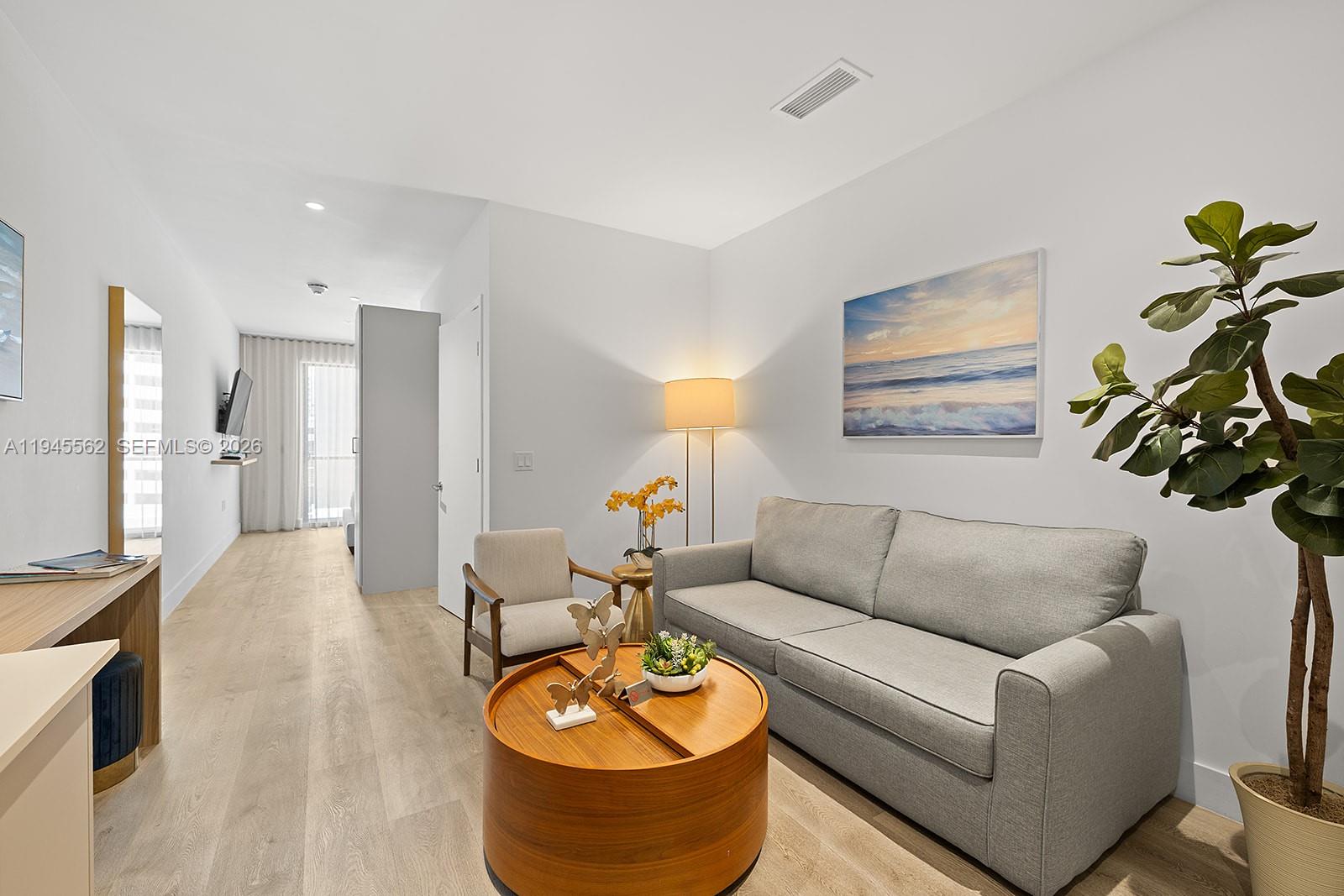 SMART BRICKELL - Residential