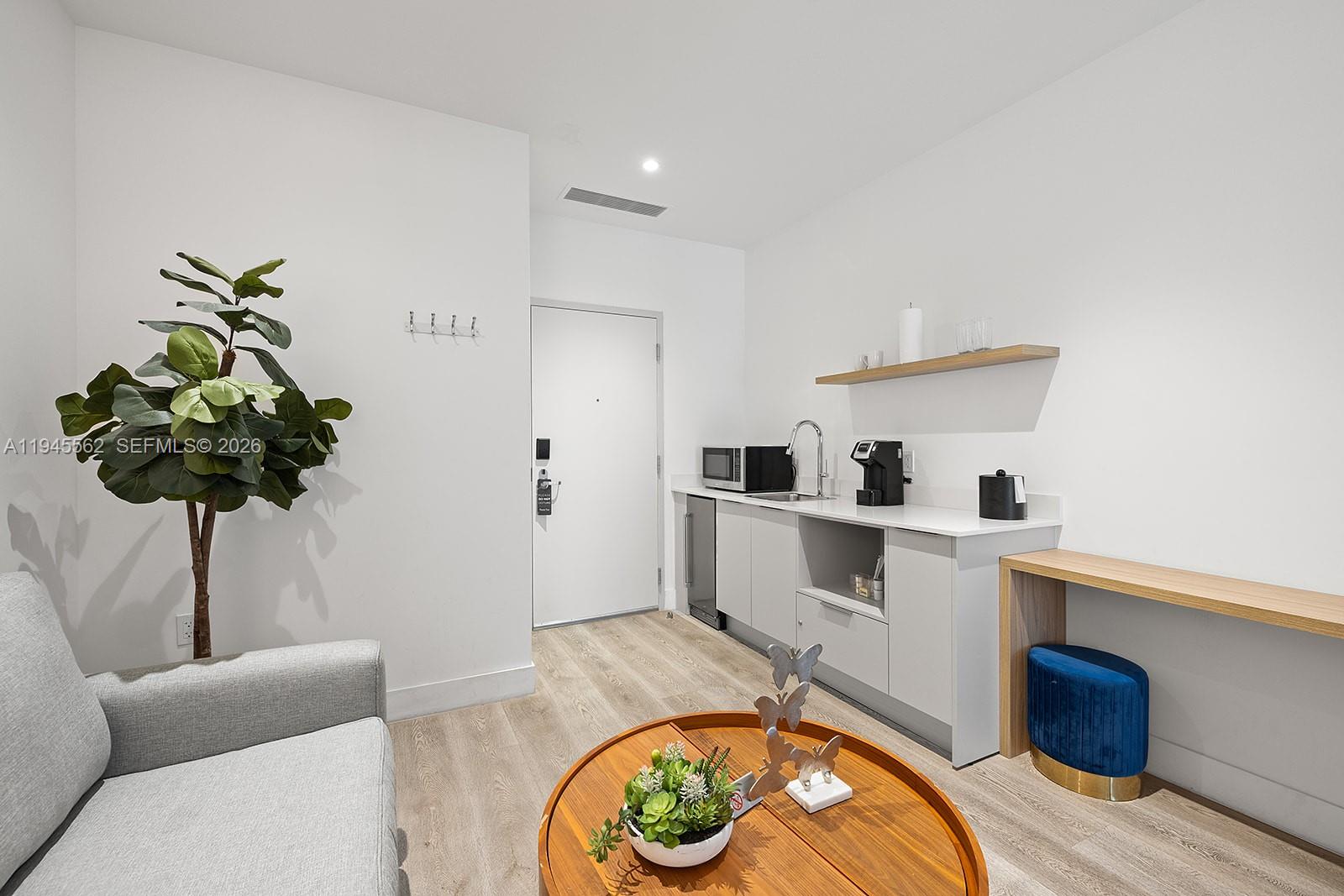 SMART BRICKELL - Residential