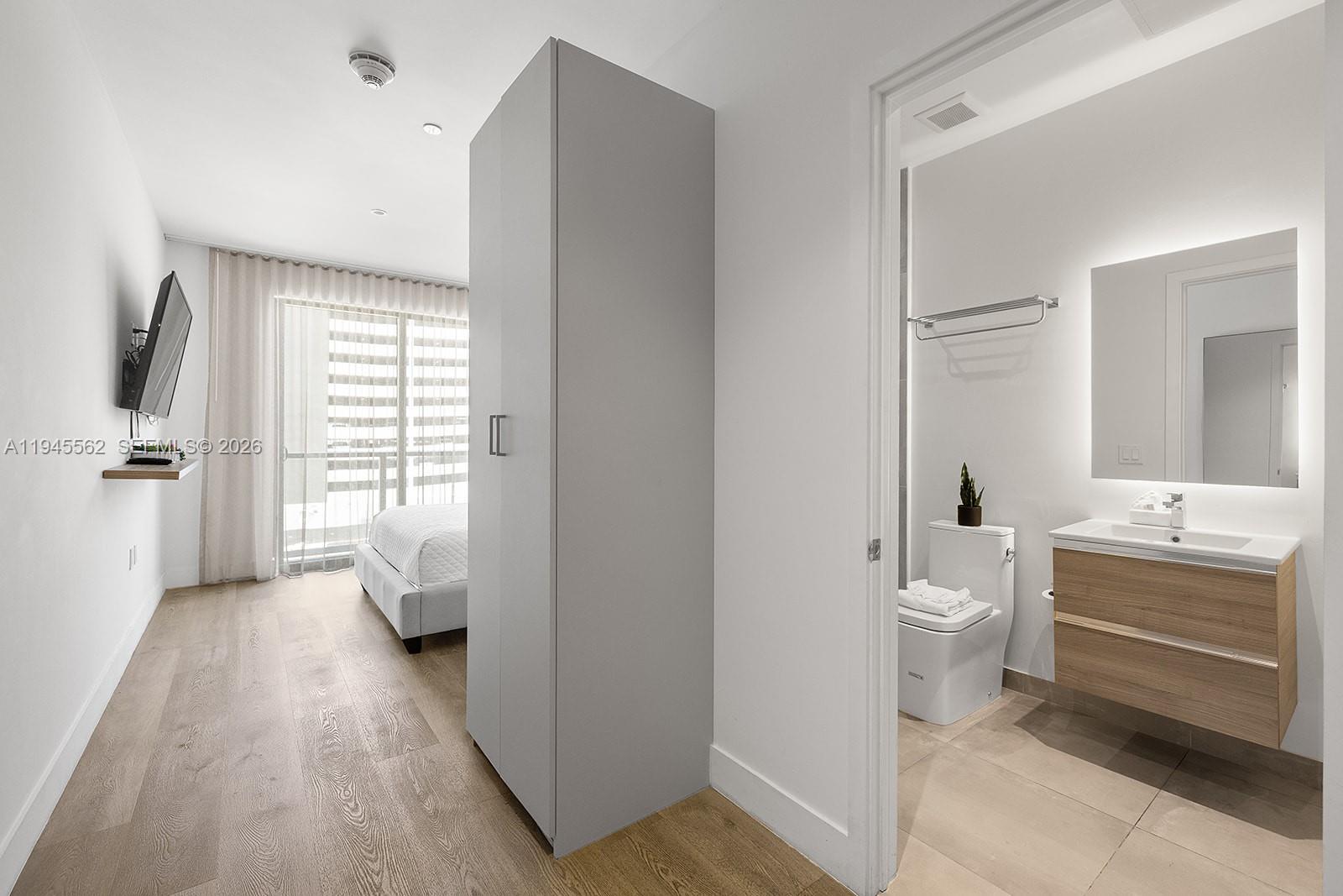 SMART BRICKELL - Residential