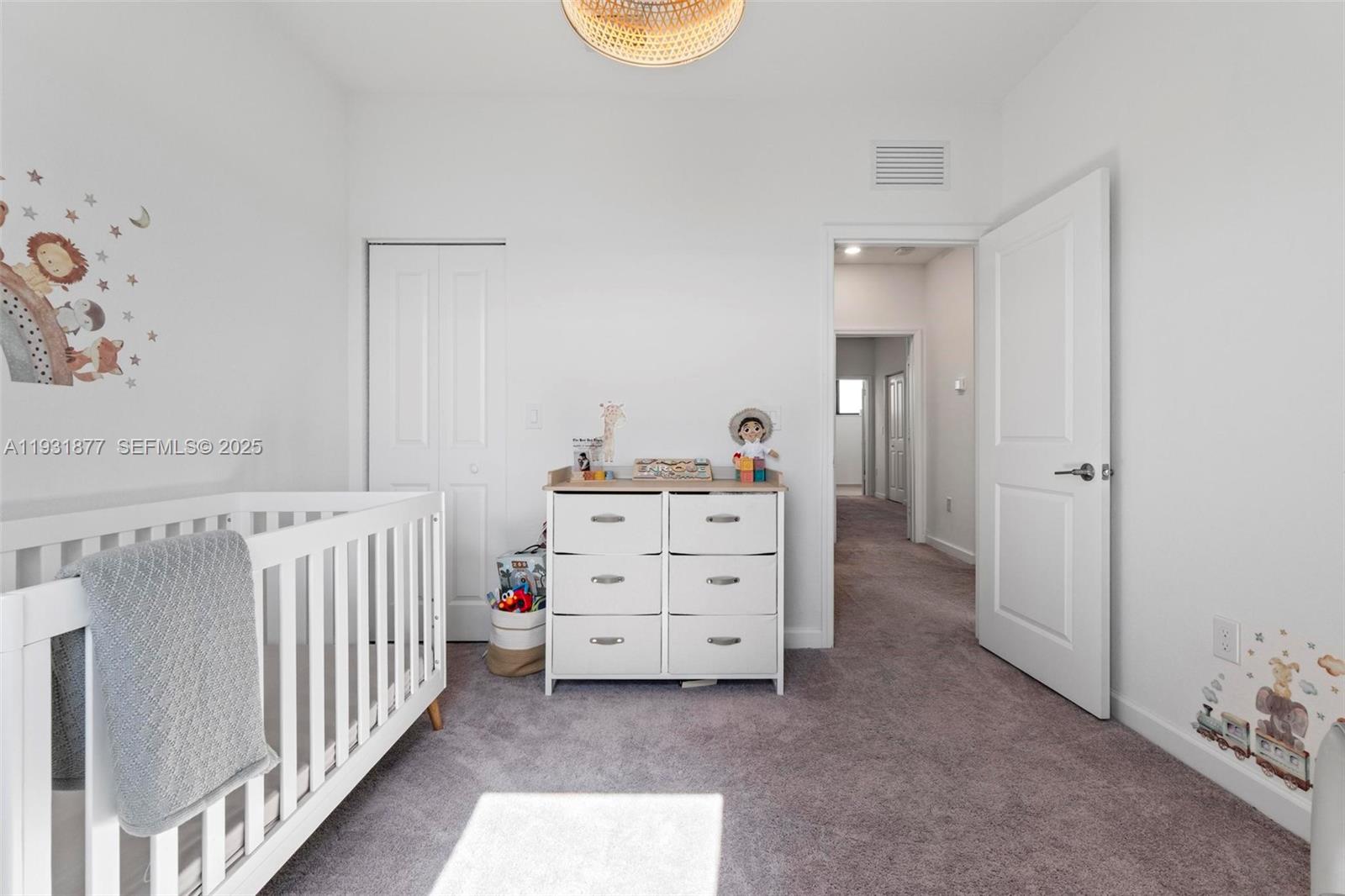 VIA VENTURA NEIGHBORHOOD - Residential Lease