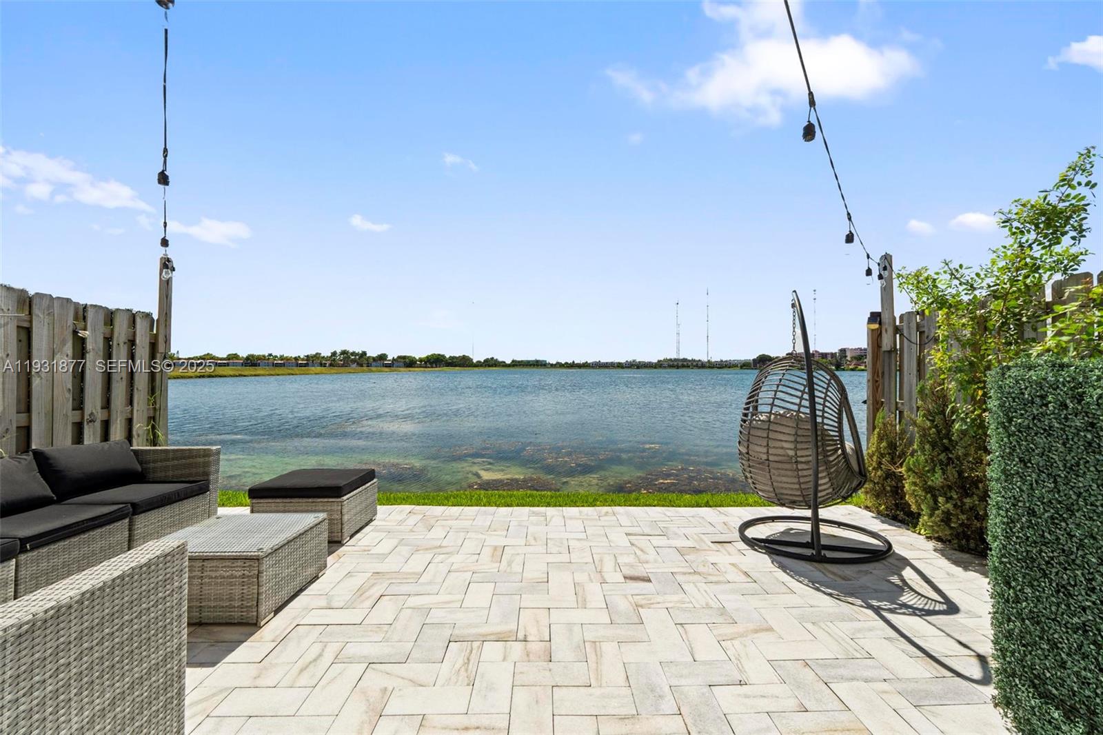 VIA VENTURA NEIGHBORHOOD - Residential Lease