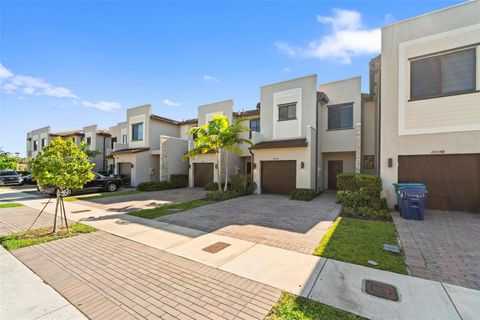 20544 NE 5th Pl 0 Miami FL 33179