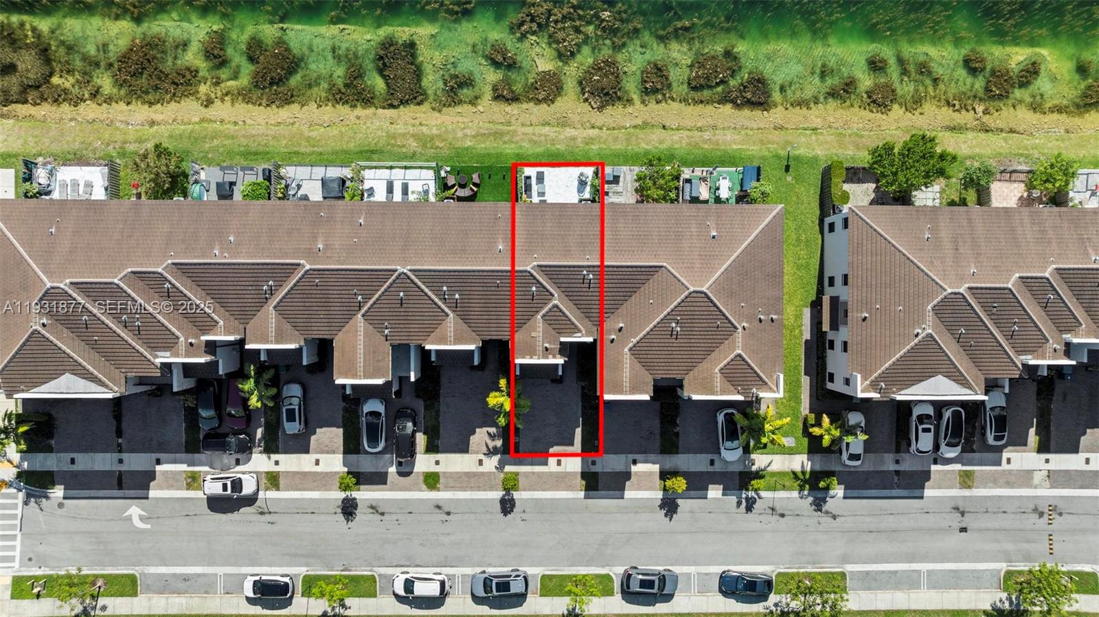 VIA VENTURA NEIGHBORHOOD - Residential Lease