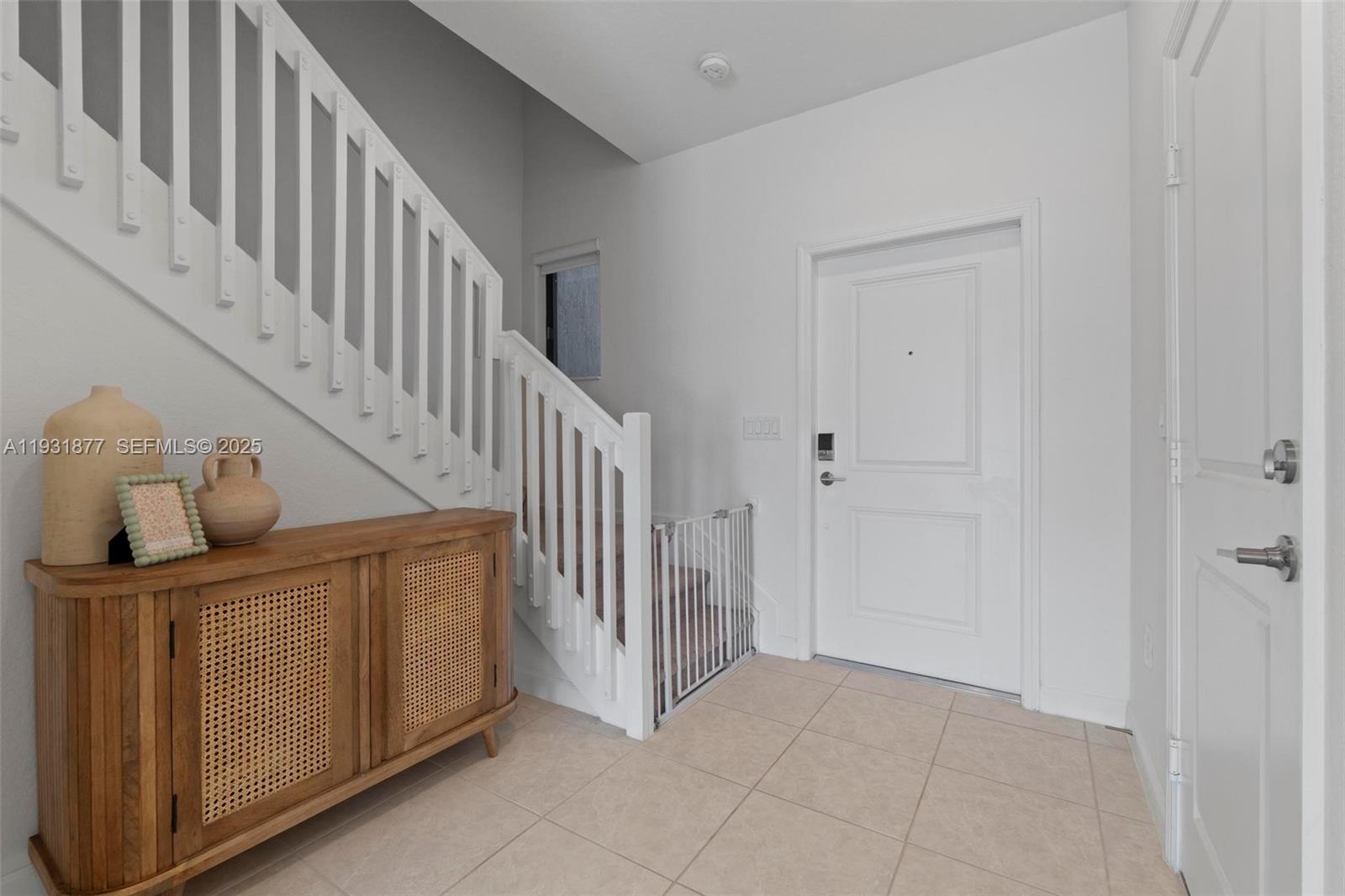 VIA VENTURA NEIGHBORHOOD - Residential Lease