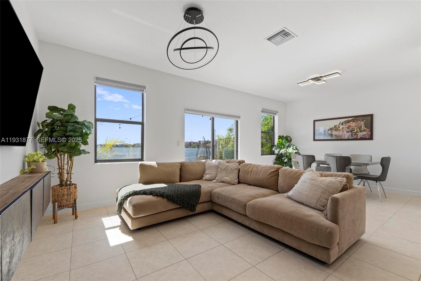 VIA VENTURA NEIGHBORHOOD - Residential Lease