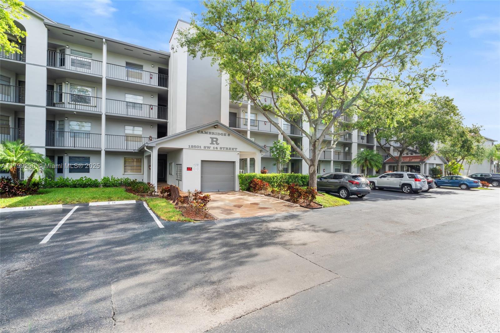 12501 SW 14th St 108R