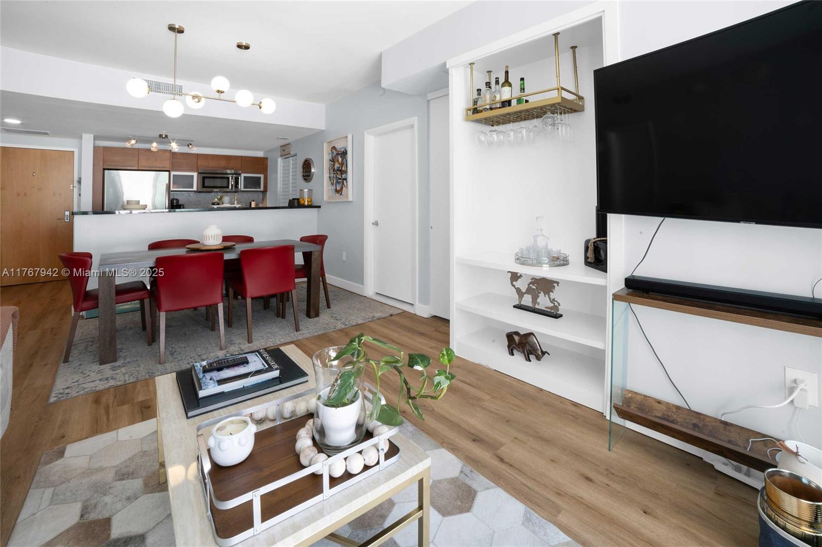 VIZCAYNE SOUTH CONDO - Residential Lease