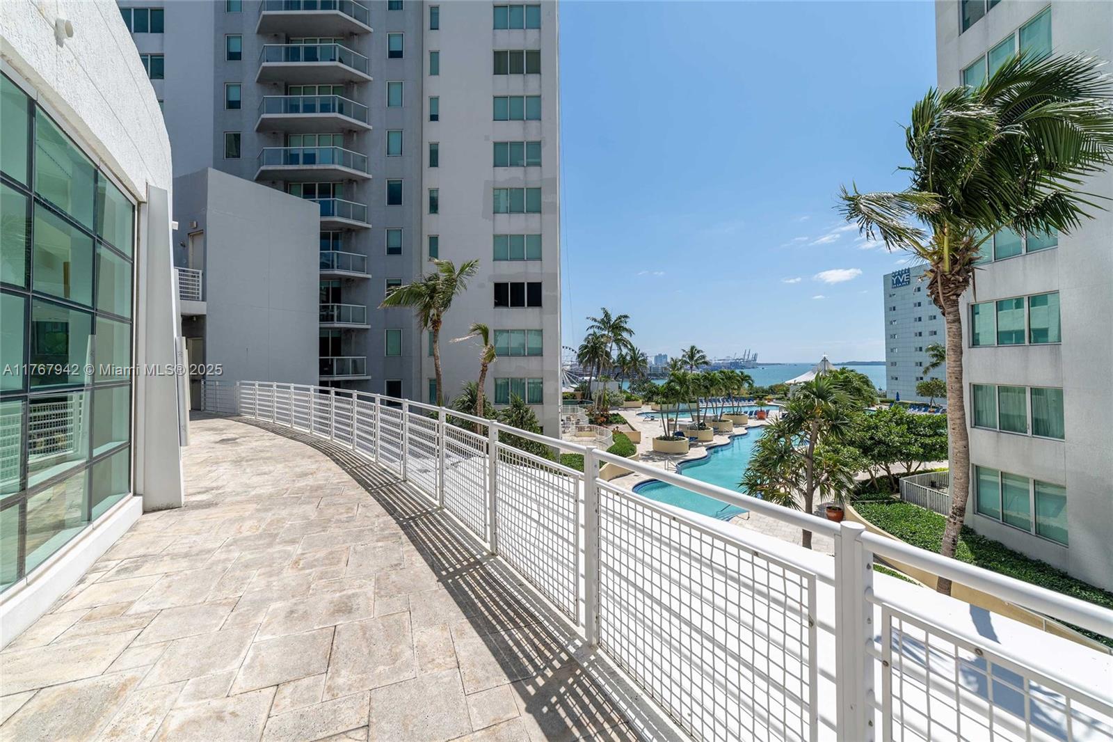 VIZCAYNE SOUTH CONDO - Residential Lease