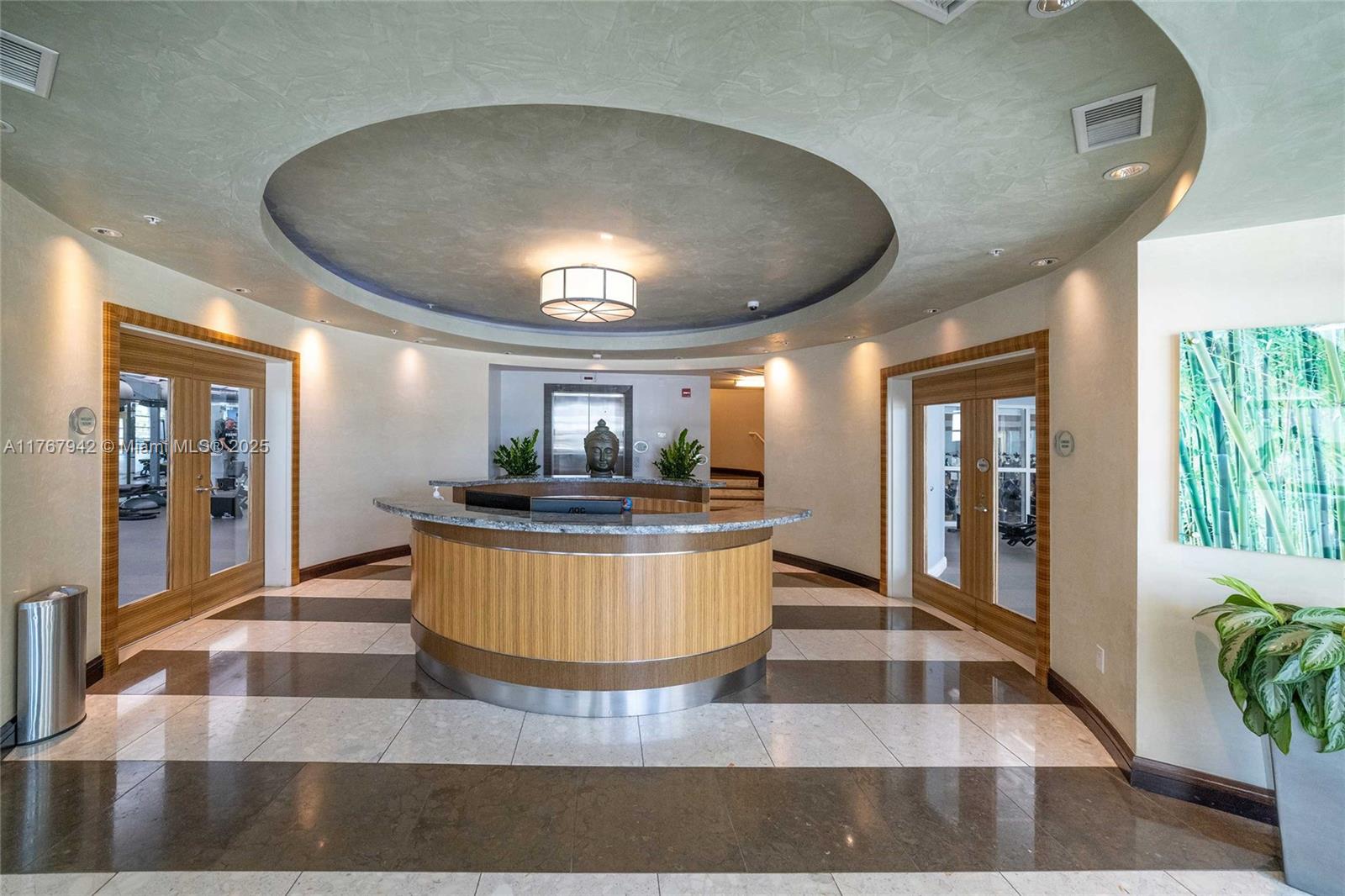 VIZCAYNE SOUTH CONDO - Residential Lease