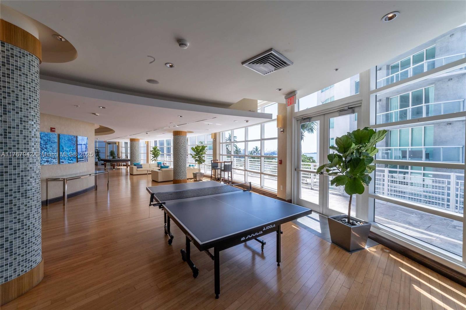 VIZCAYNE SOUTH CONDO - Residential Lease