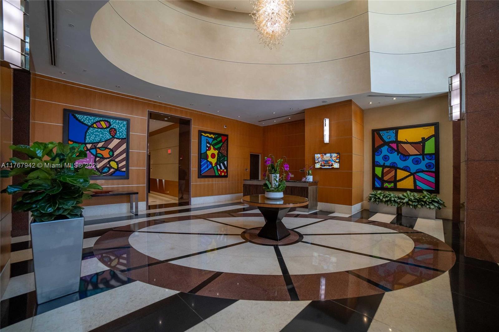 VIZCAYNE SOUTH CONDO - Residential Lease