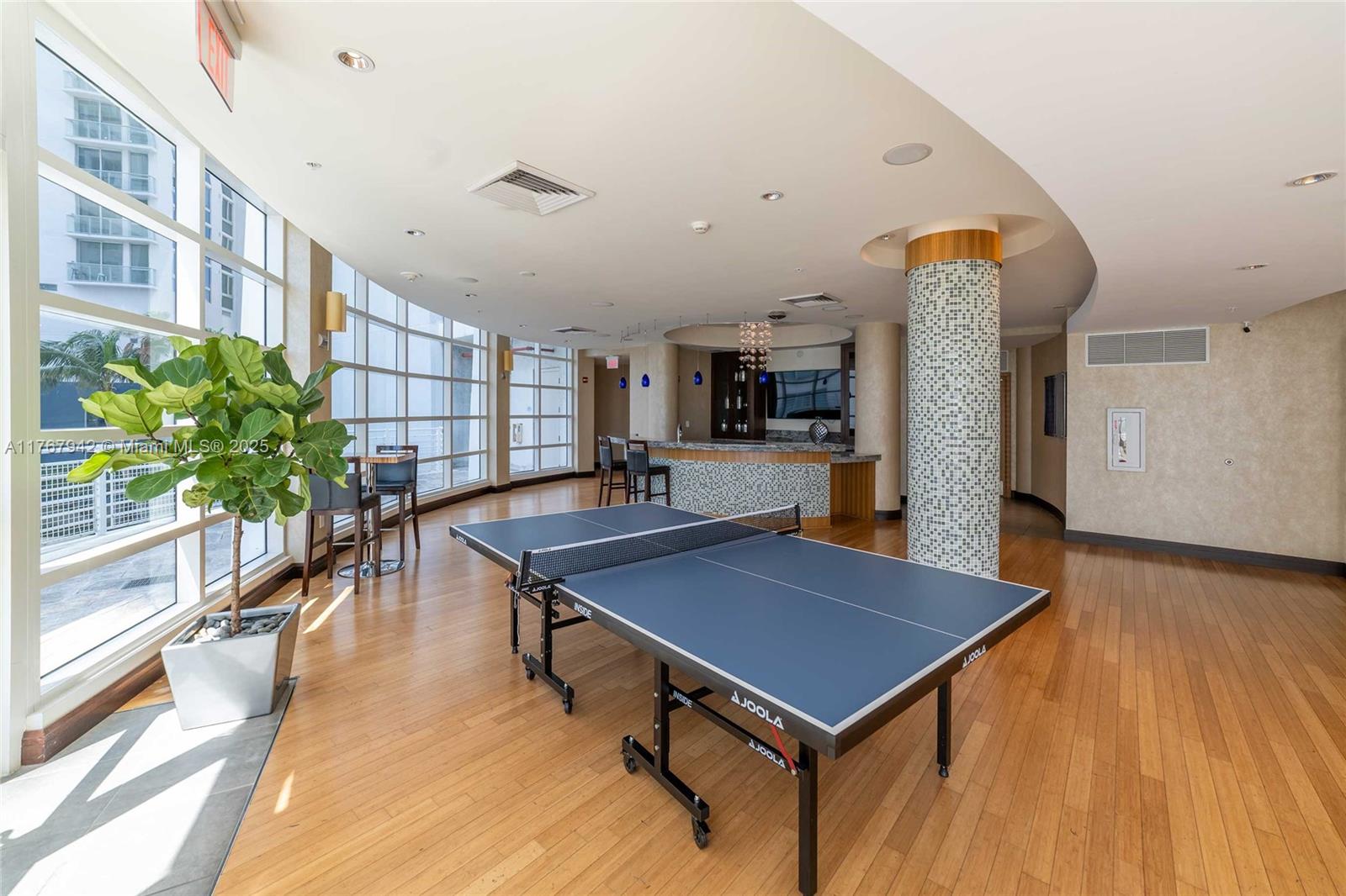 VIZCAYNE SOUTH CONDO - Residential Lease