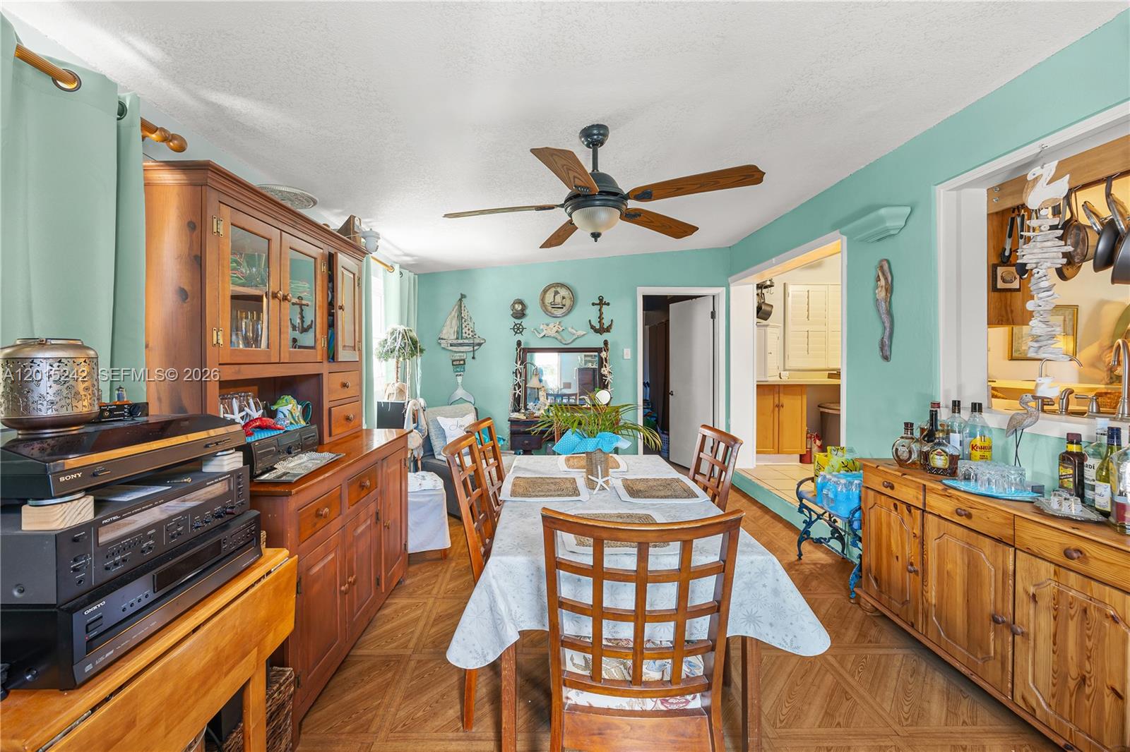 PALM BEACH CABANA COLONY - Residential