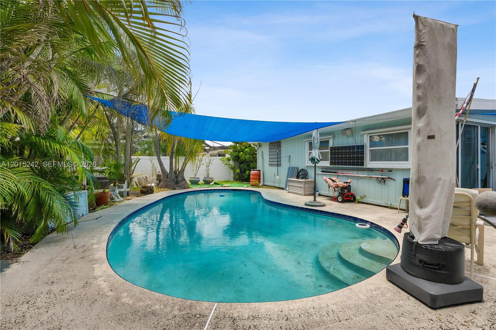 PALM BEACH CABANA COLONY - Residential