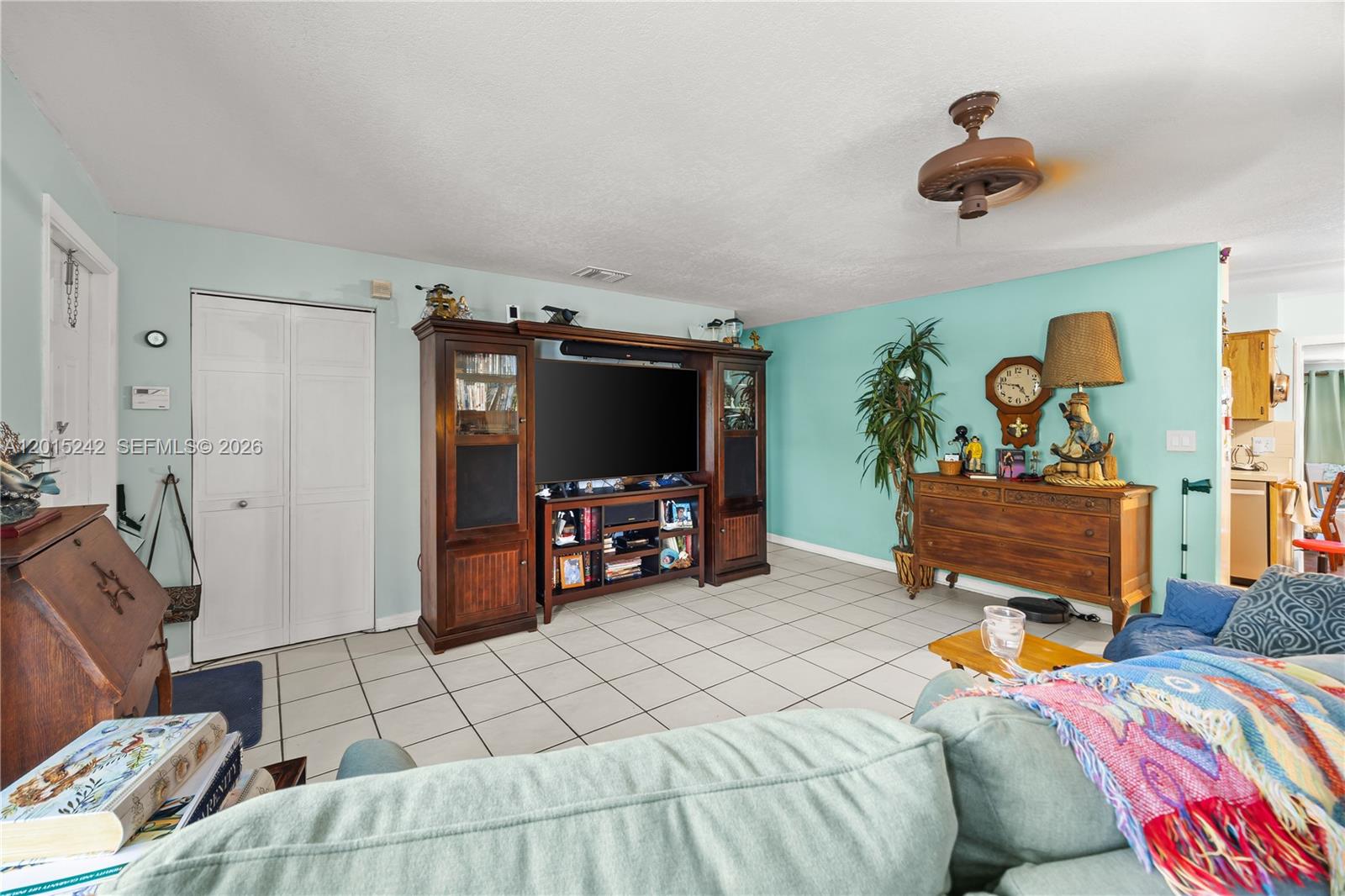 PALM BEACH CABANA COLONY - Residential