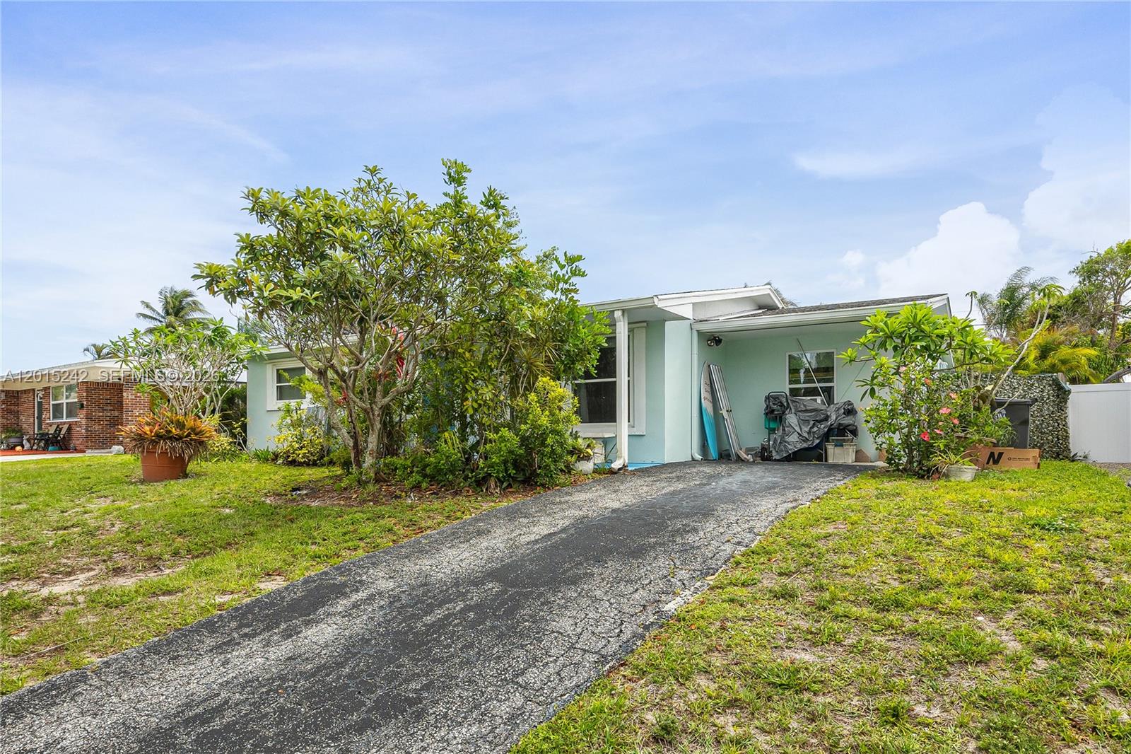 PALM BEACH CABANA COLONY - Residential