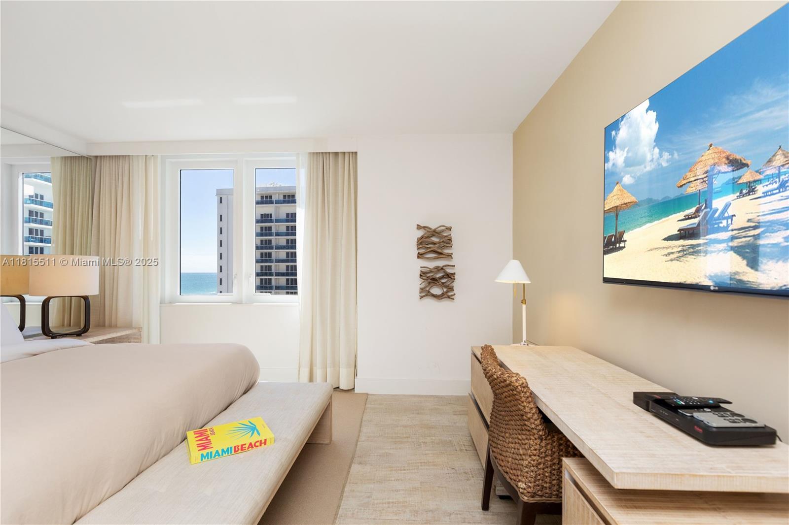 1 HOTEL - Residential Lease