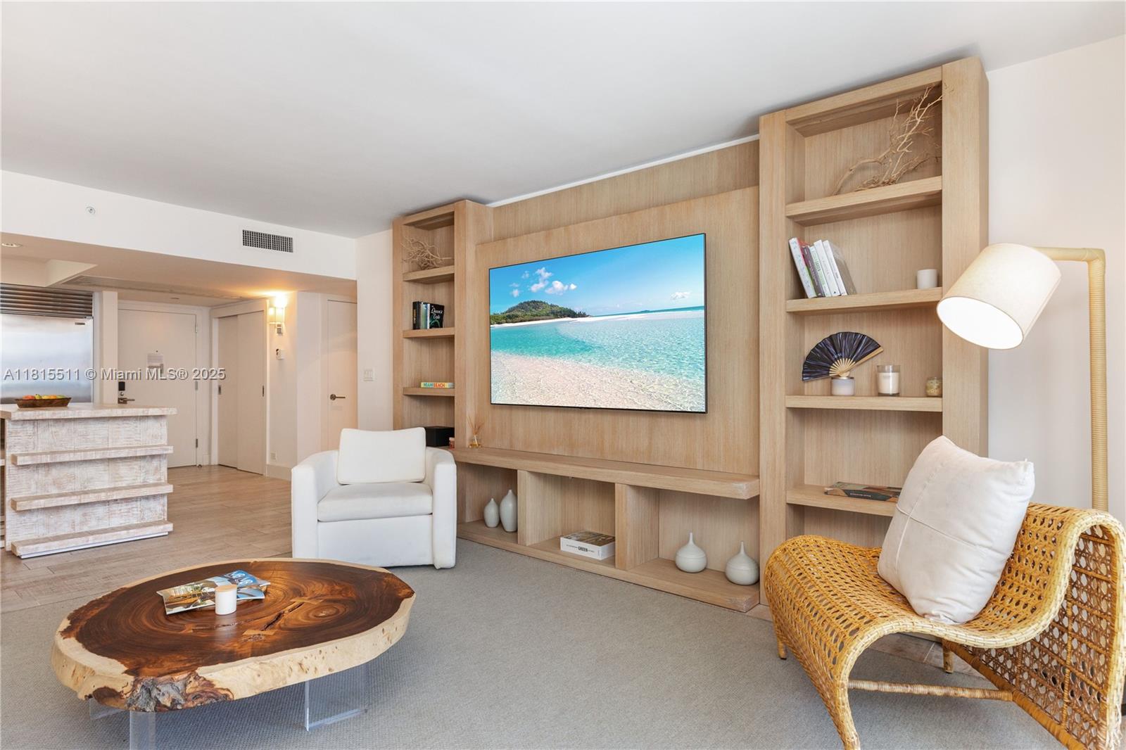 1 HOTEL - Residential Lease