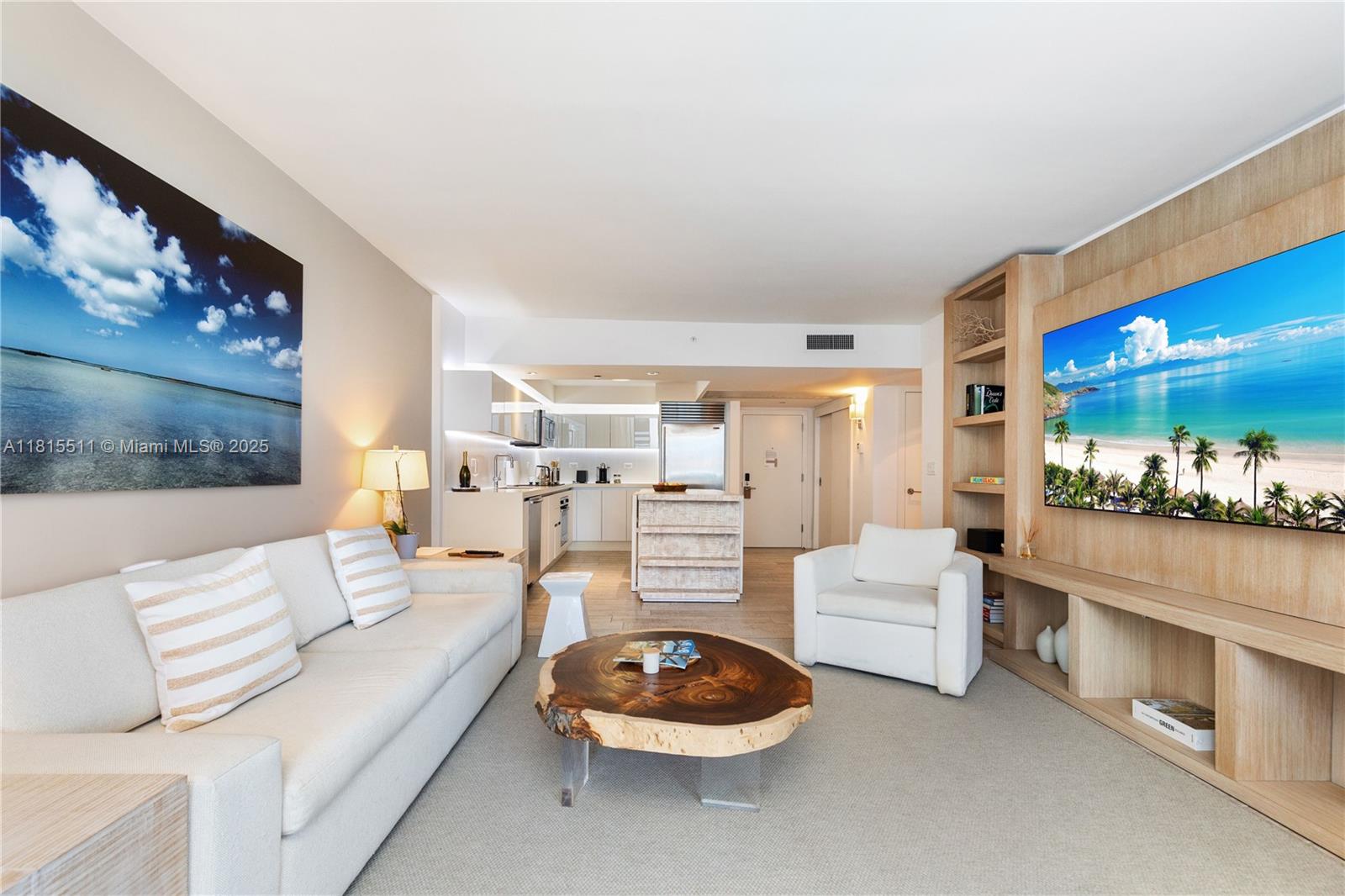 1 HOTEL - Residential Lease