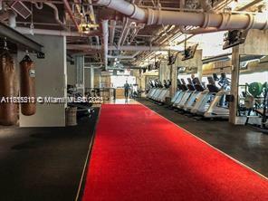 1 HOTEL - Residential Lease