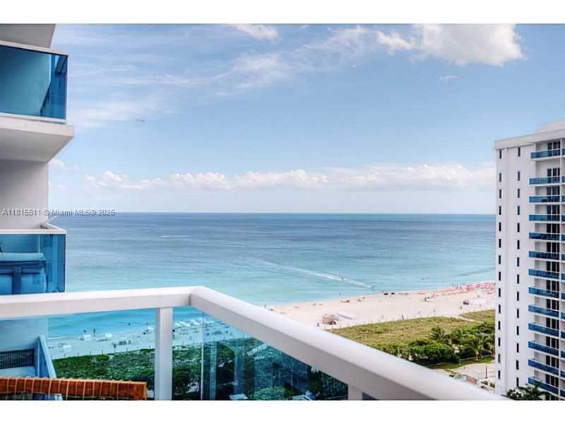 Rental Property at 102 24th St 1112, Miami Beach, Miami-Dade County, Florida - Bedrooms: 1 
Bathrooms: 1  - $12,500 MO.