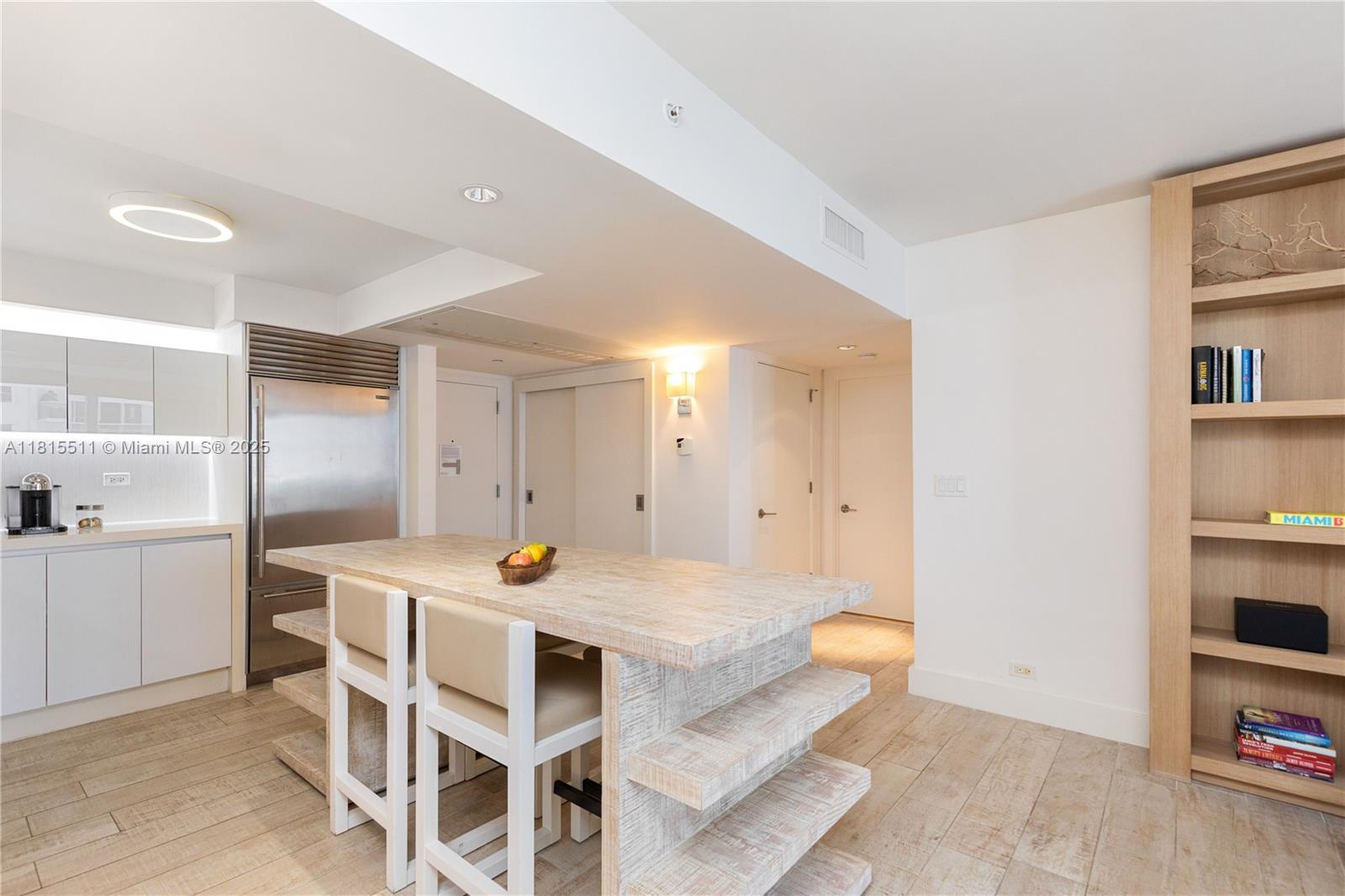 1 HOTEL - Residential Lease