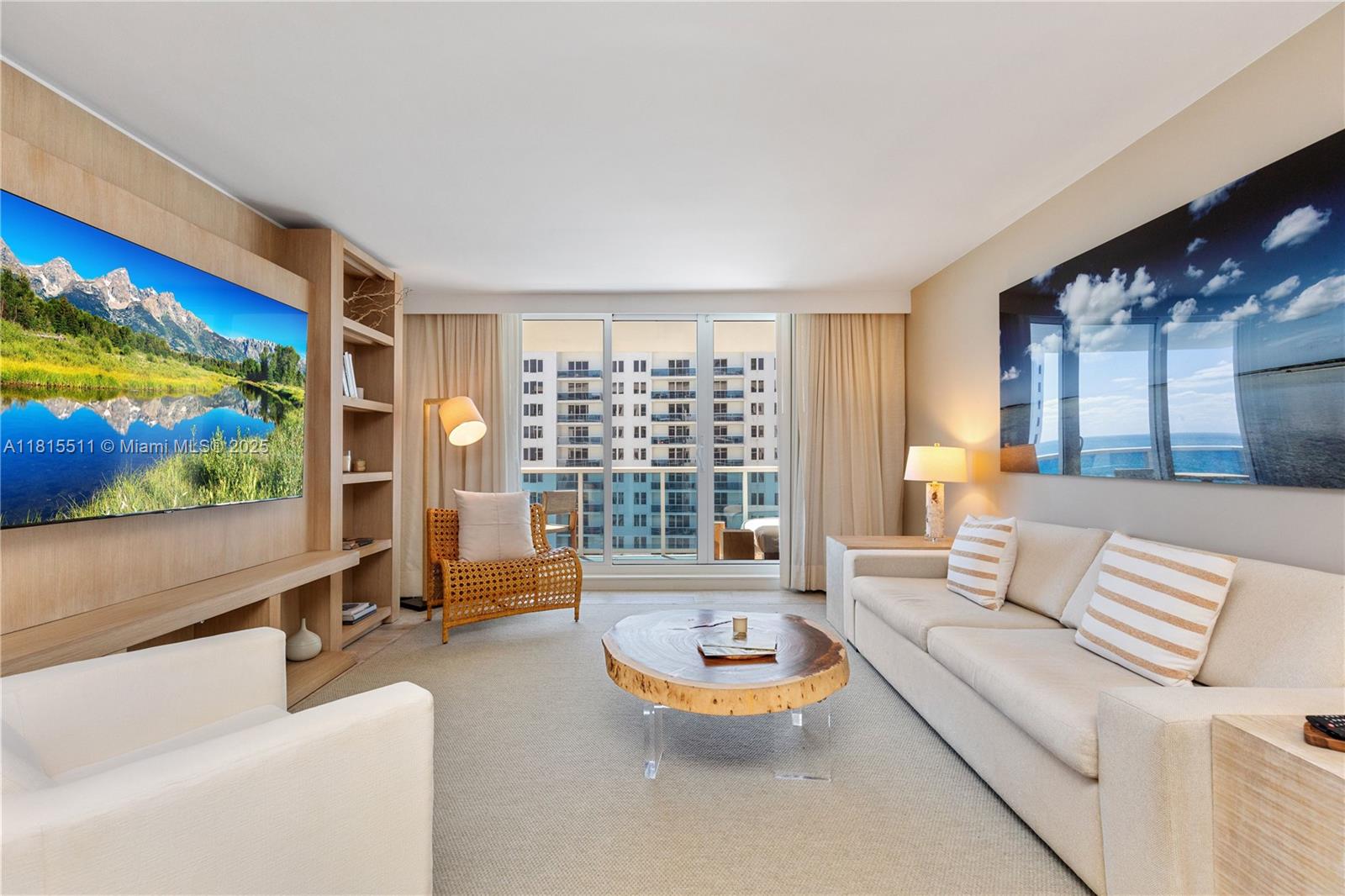 1 HOTEL - Residential Lease