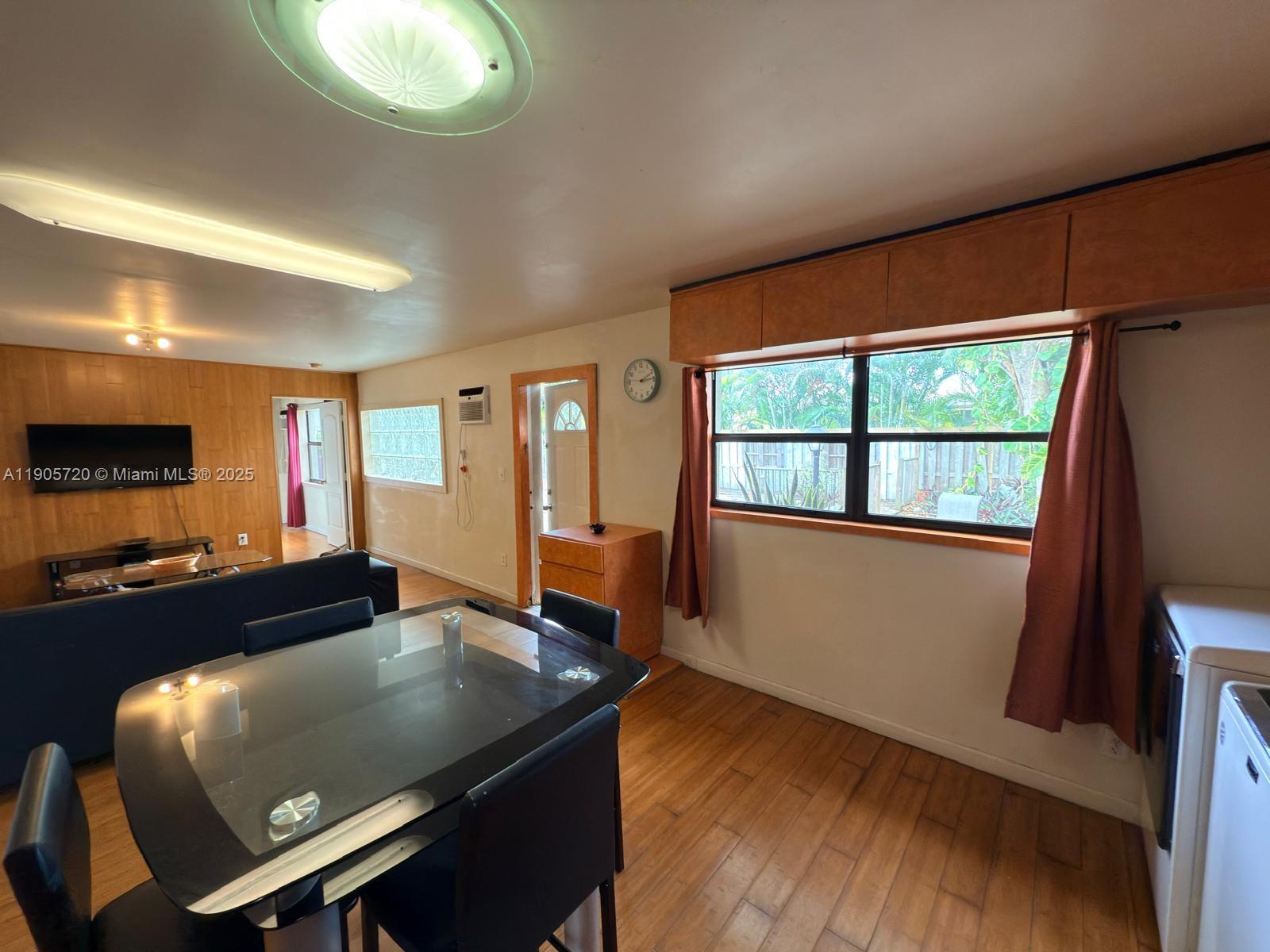 SUNRISE GOLF VLG SEC 24 - Residential Lease