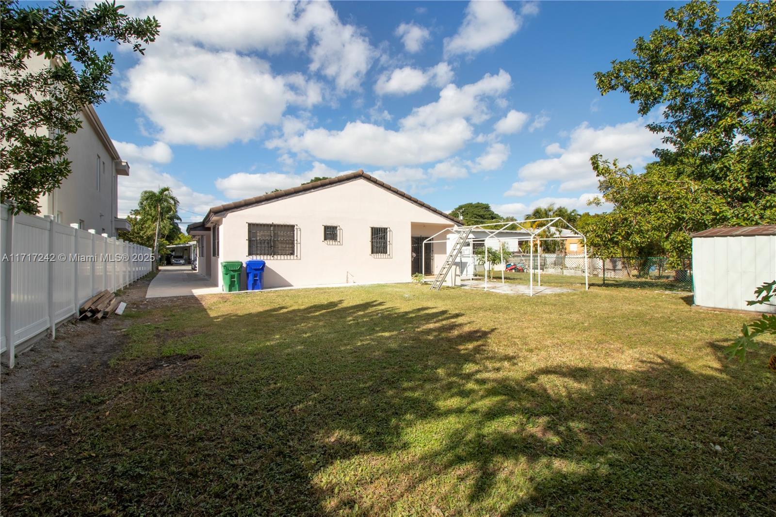 REALTY SECURITIES CORPPB - Residential Lease