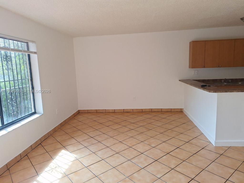 EASTSIDE MANOR CONDO - Residential Lease