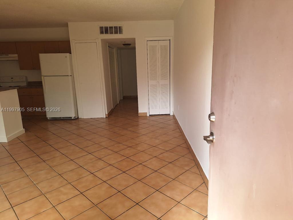 EASTSIDE MANOR CONDO - Residential Lease