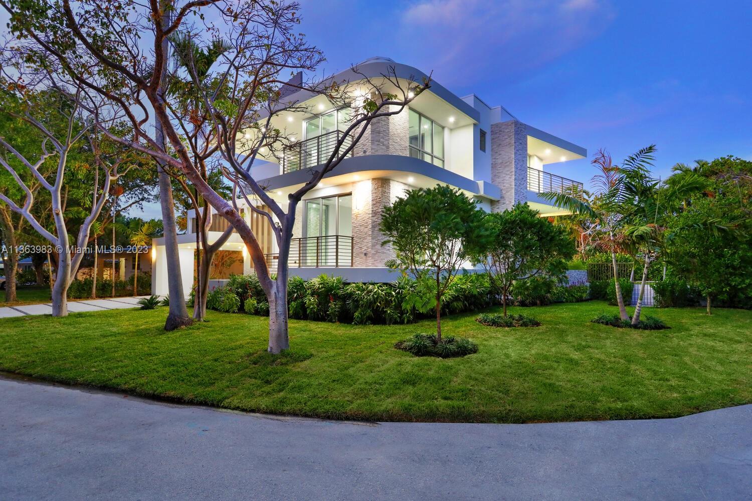 TROPICAL ISLE HOMES SUB 4 - Residential