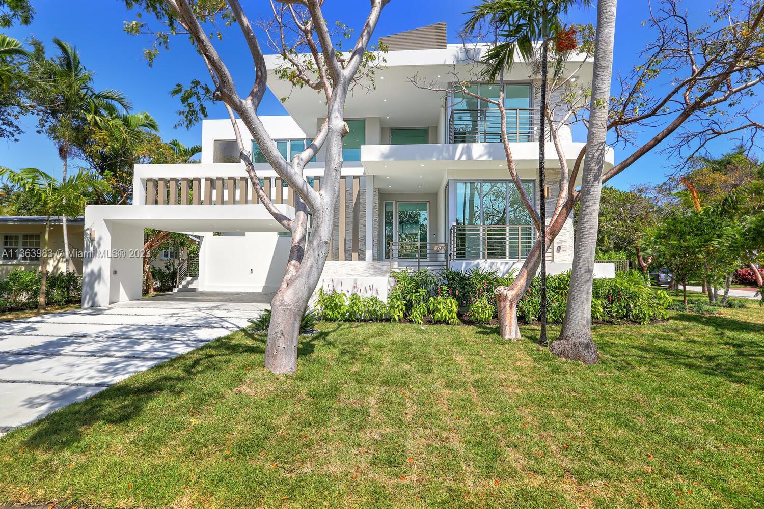 TROPICAL ISLE HOMES SUB 4 - Residential