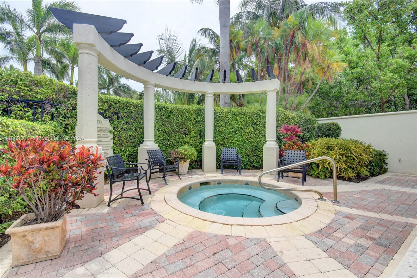 TUSCANY ON THE INTRACOAST - Residential