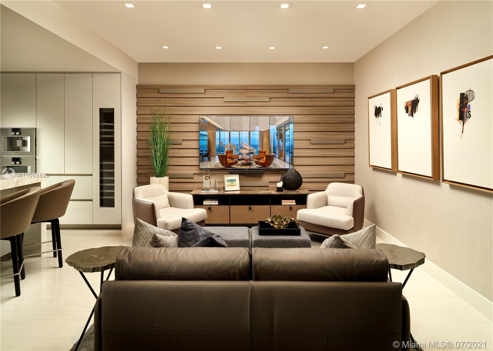 Turnberry Ocean Club - Residential
