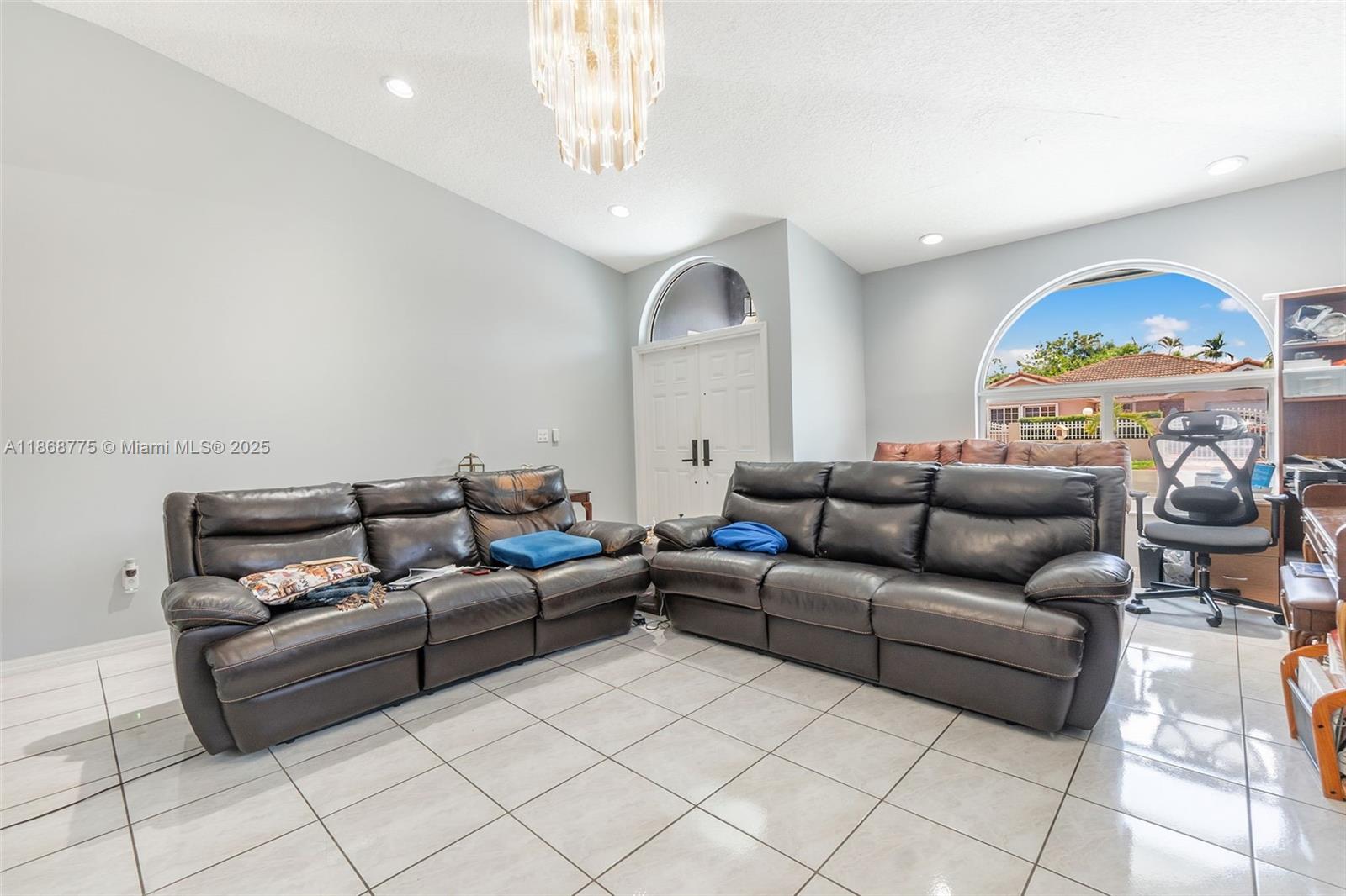 910 NW 133rd Ave