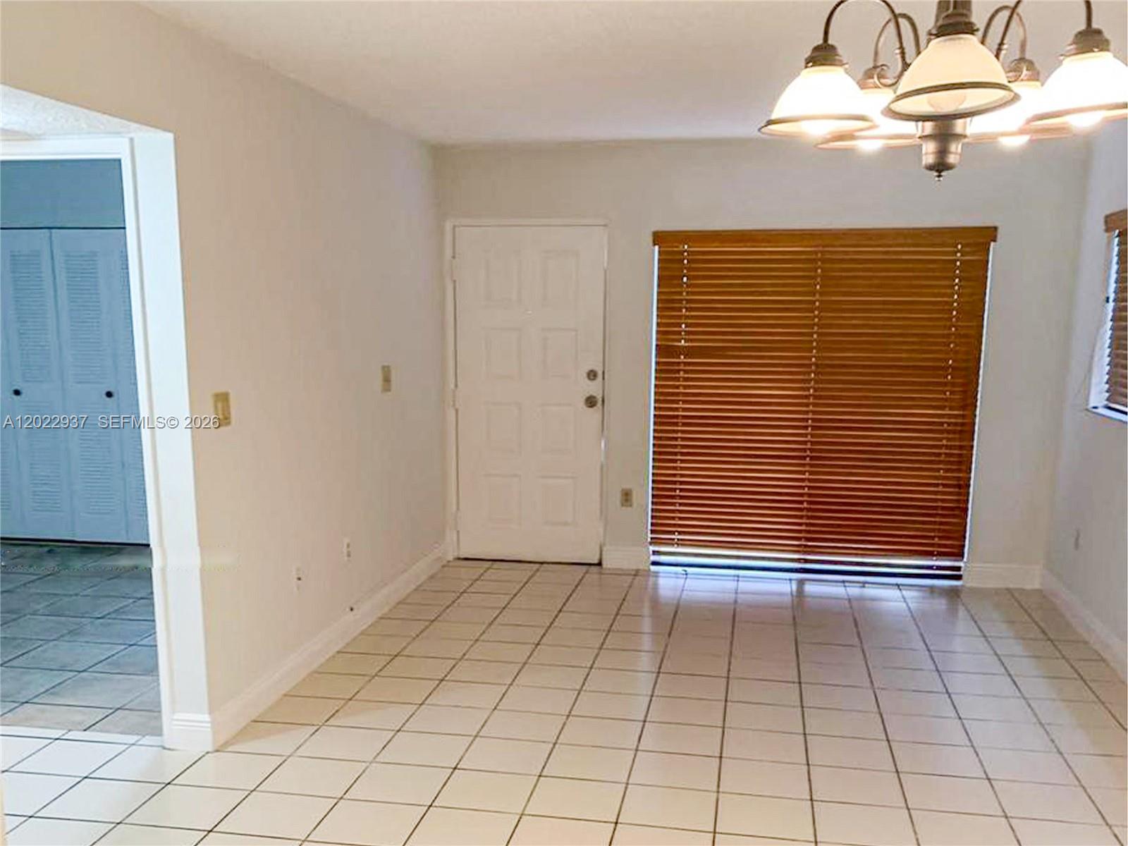 POINT LAKE CONDO IX - Residential